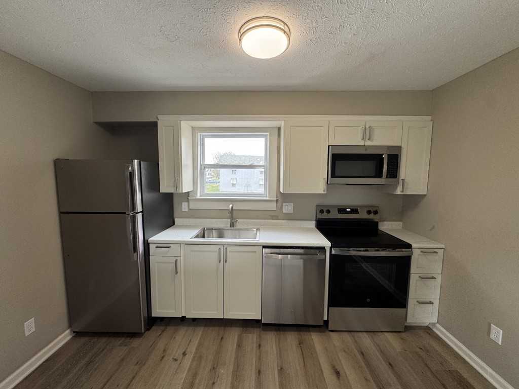 Barrett Properties on Collis Ave #1 - Photo 5 of 15