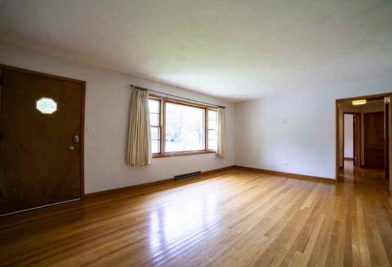 2307 S Virginia Ave - Photo 2 of 13