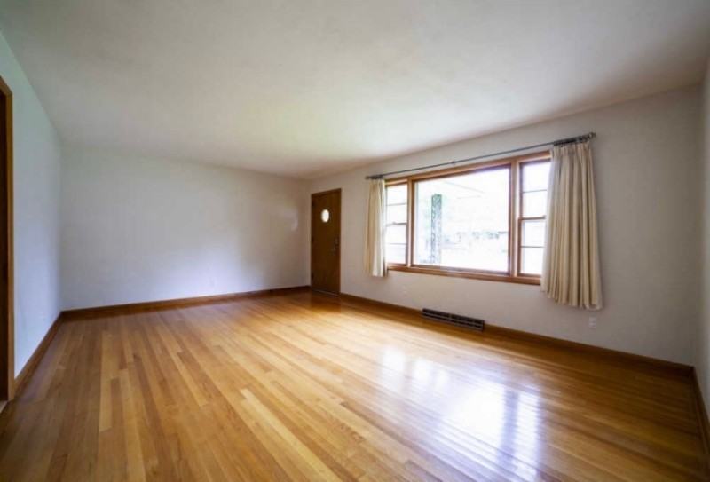 2307 S Virginia Ave - Photo 3 of 13