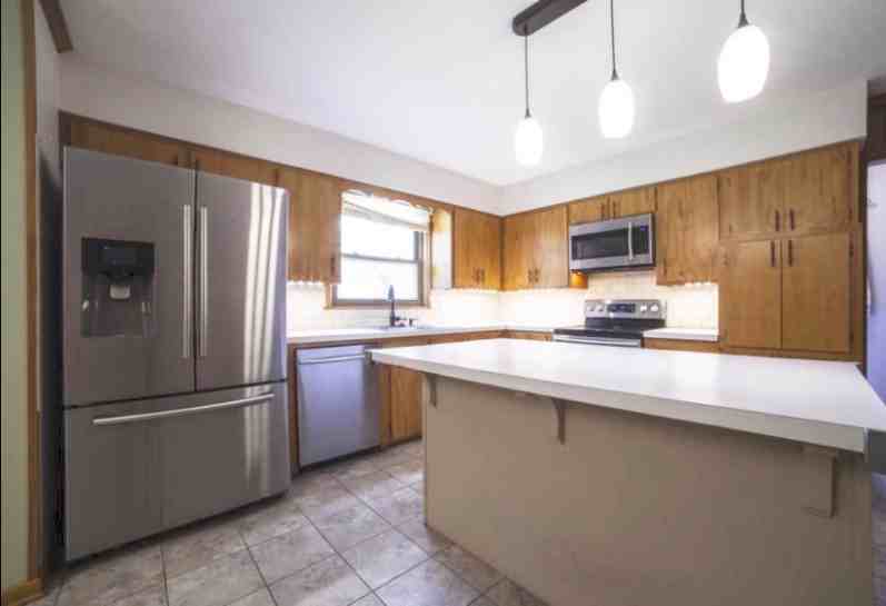 2307 S Virginia Ave - Photo 4 of 13