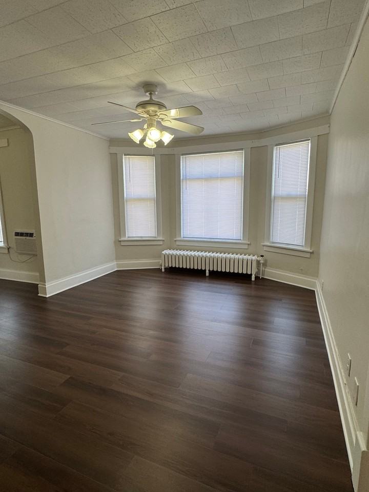 1210 S Cornelia St #1stFL - Photo 5 of 30