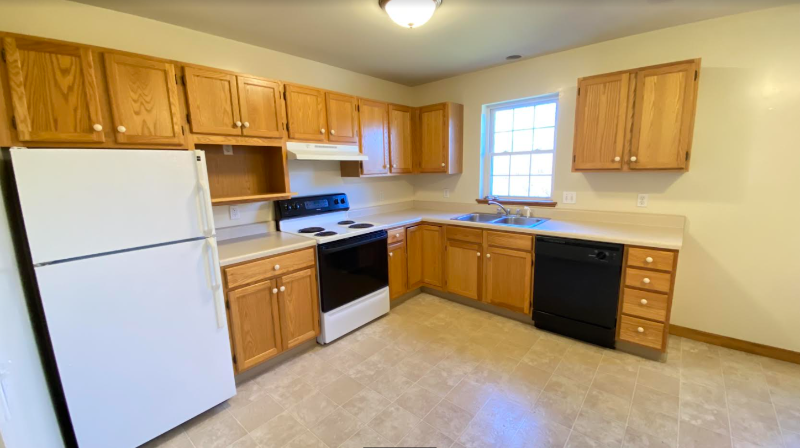 525 Sir Benjamin Way - Photo 6 of 16