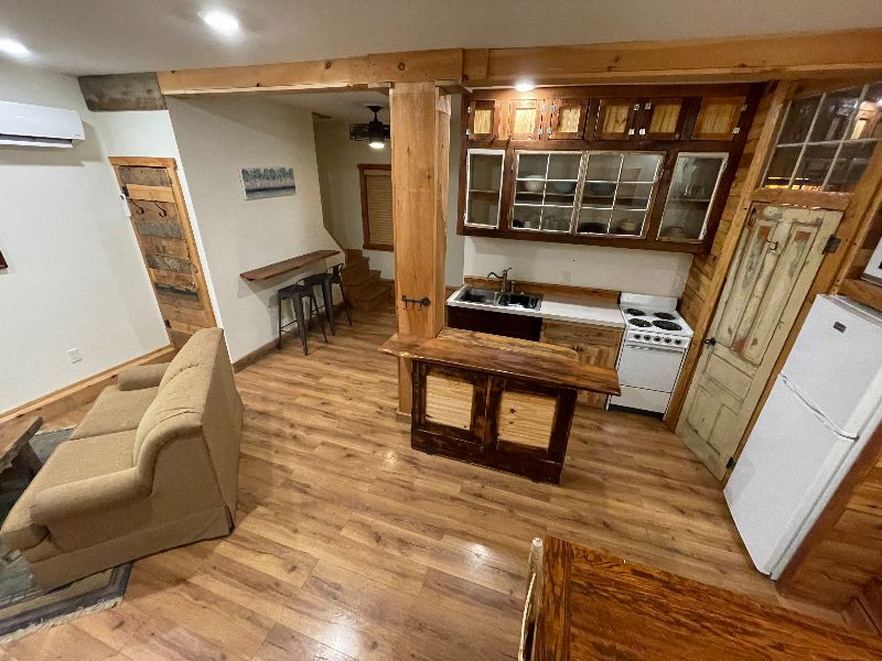 6068 60 - Photo 2 of 10