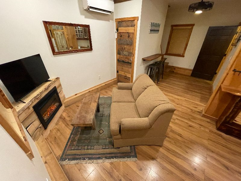 6068 60 - Photo 5 of 10