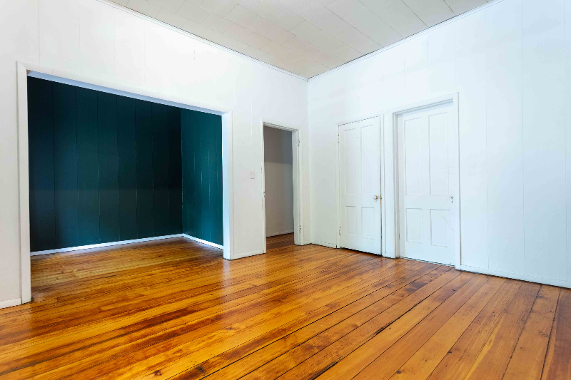 1658 Iowa St #1-2 - Photo 5 of 17