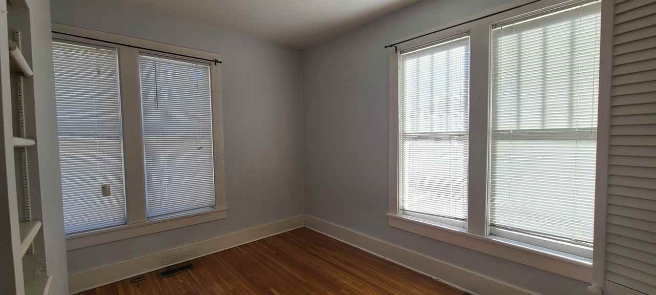 1921 18th Ave S - Photo 4 of 12