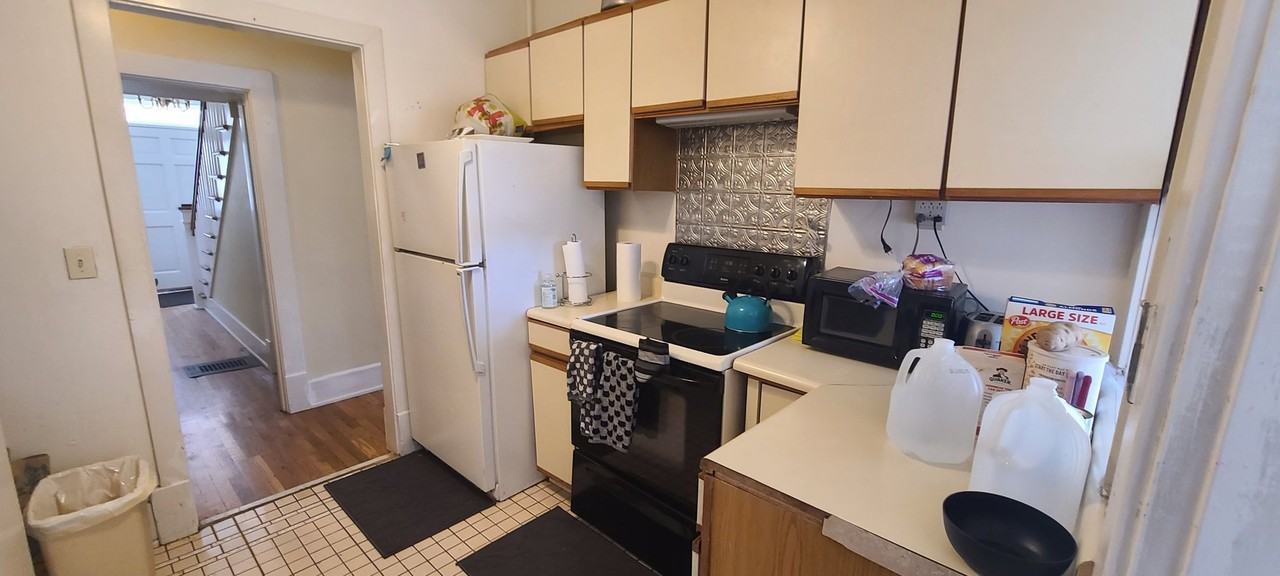 1921 18th Ave S - Photo 7 of 12