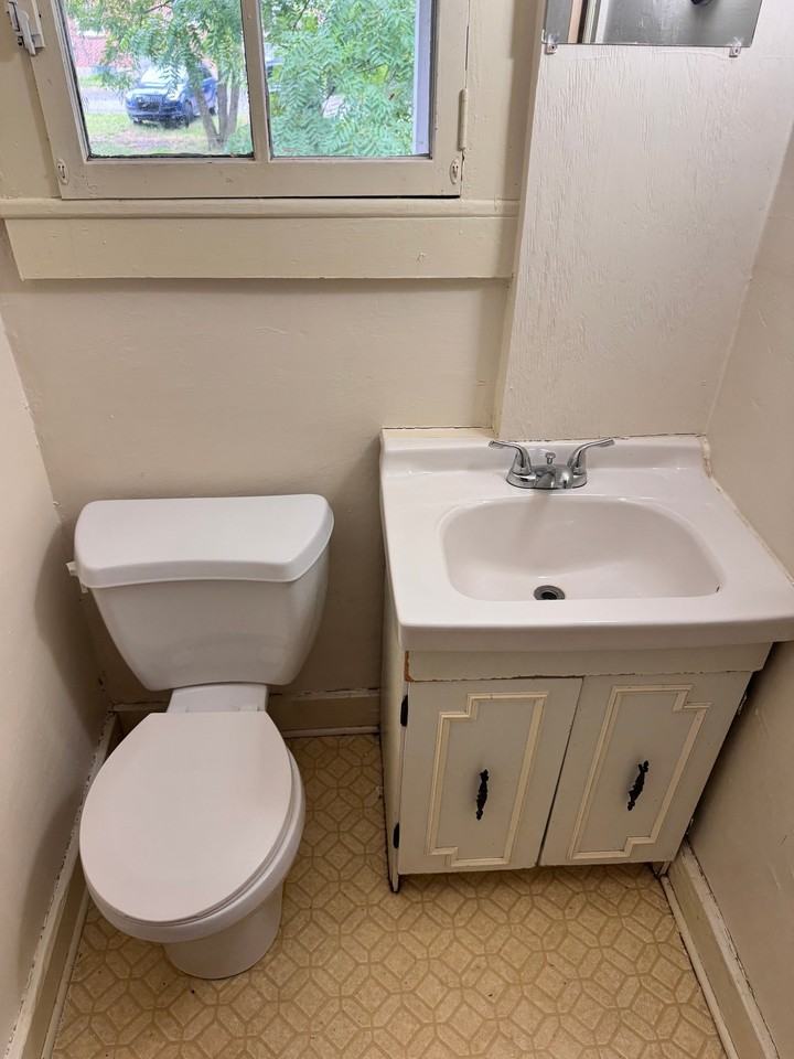 538 W Beaver Ave - Photo 6 of 6