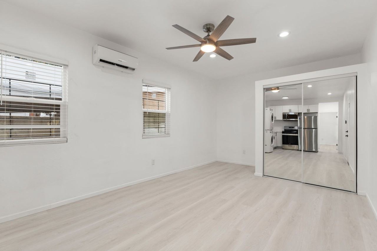 BEAUTIFUL 1 BED 1 BATH - Photo 6 of 17