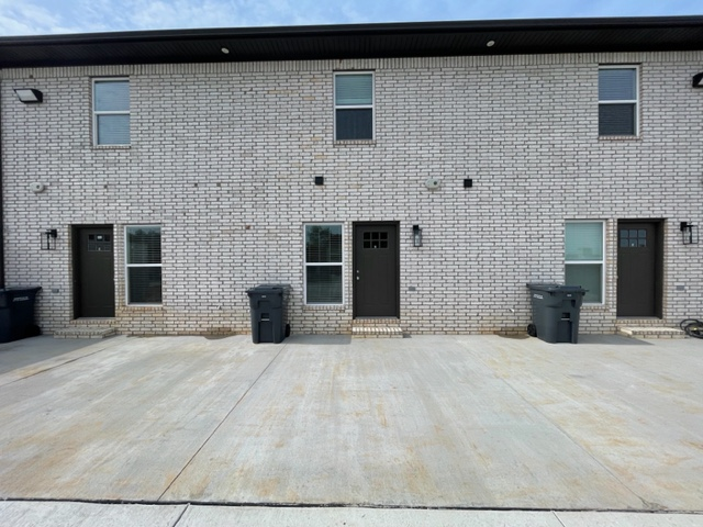 2901 Stallings Ln #1 - Photo 2 of 17