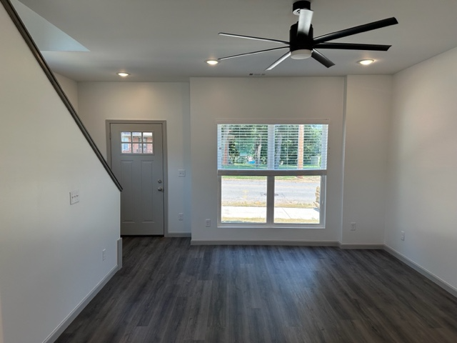 2901 Stallings Ln #1 - Photo 3 of 17