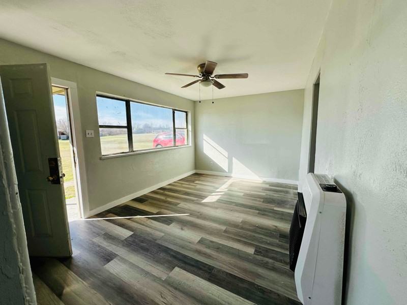 2357 Nw Bell Ave - Photo 6 of 9