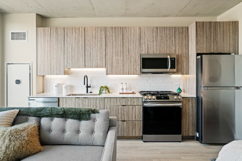 4693 N Broadway St - Photo 2 of 8