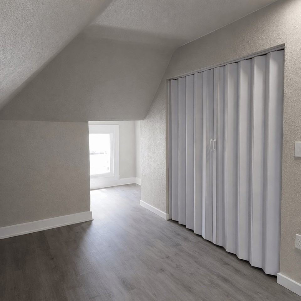 2323 Pine St - Photo 6 of 7