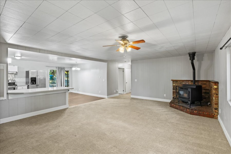 5401 Shangrala Ln #A - Photo 5 of 23