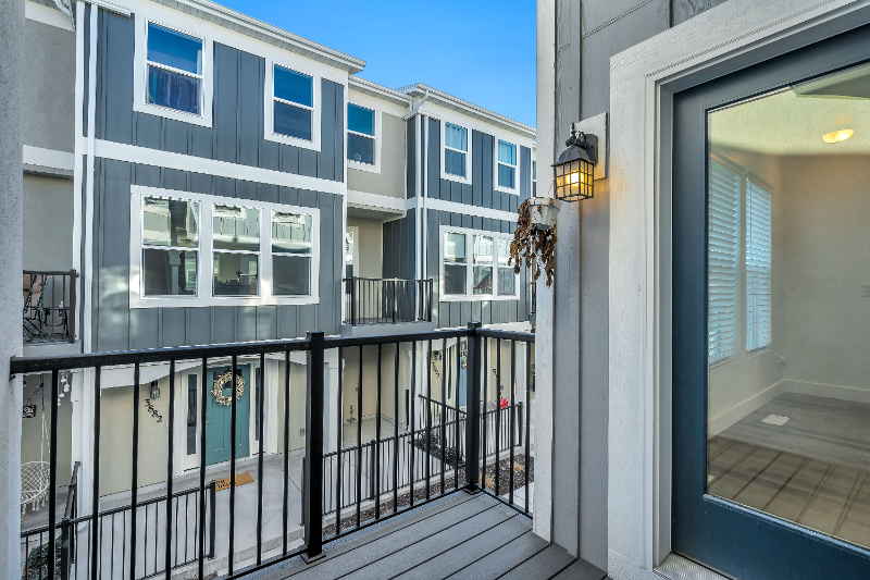 3839 W Kinglassie Ln - Photo 4 of 17