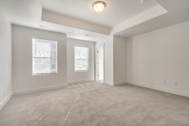 3839 W Kinglassie Ln - Photo 6 of 17