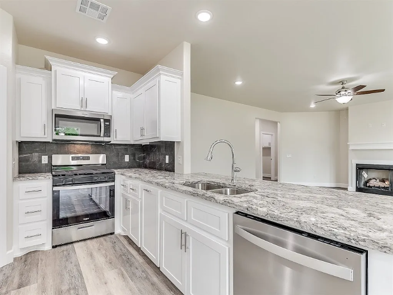 5712 Arthur Rd - Photo 3 of 17