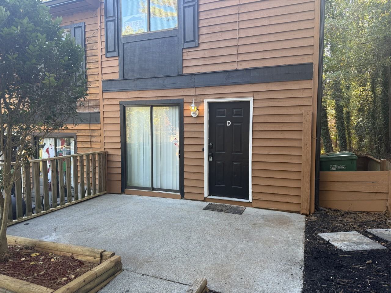6473 Klinect Ct #D - Photo 4 of 34