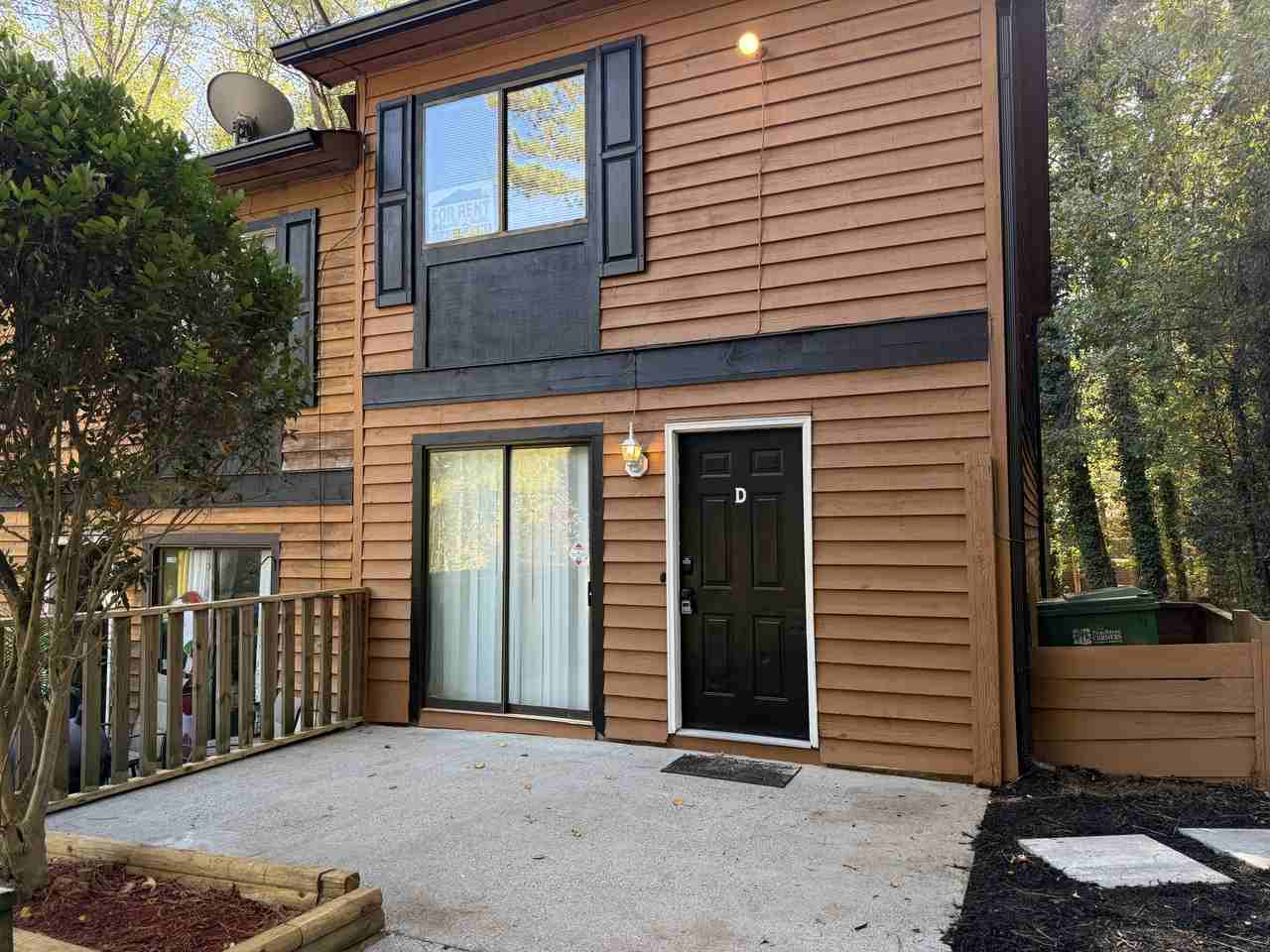 6473 Klinect Ct #D - Photo 7 of 34