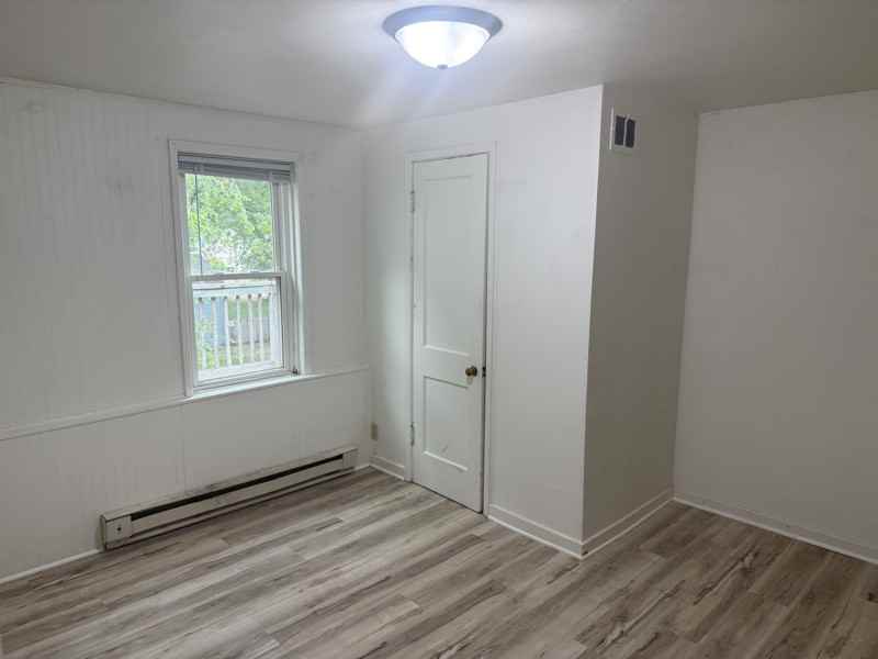 1923 12th Ave N #2 - Photo 5 of 10