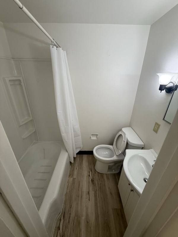 1923 12th Ave N #2 - Photo 6 of 10