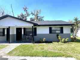 featured image of 224 N Julia Ave