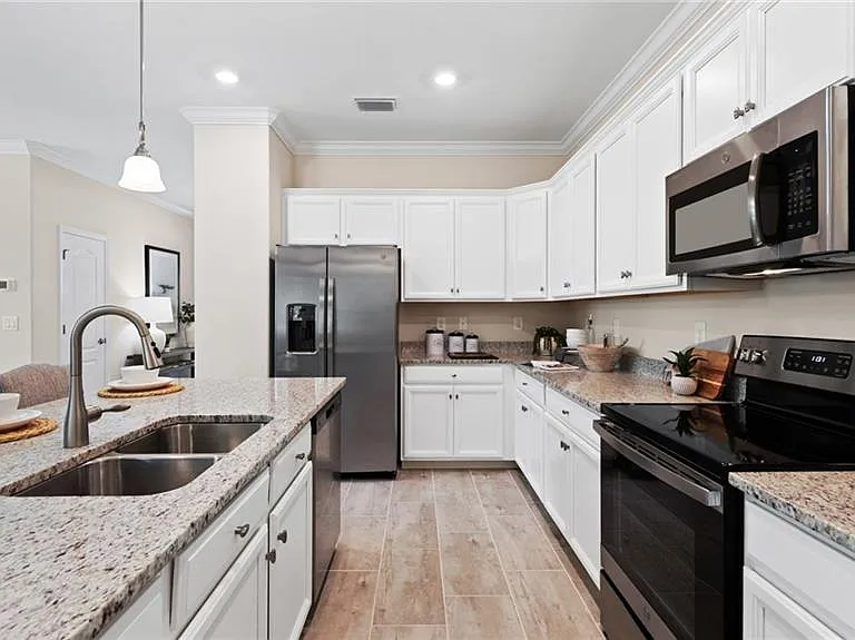 14833 Palamos Cir - Photo 5 of 20