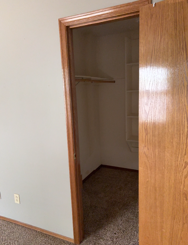 405 Valley View Dr - Photo 5 of 7