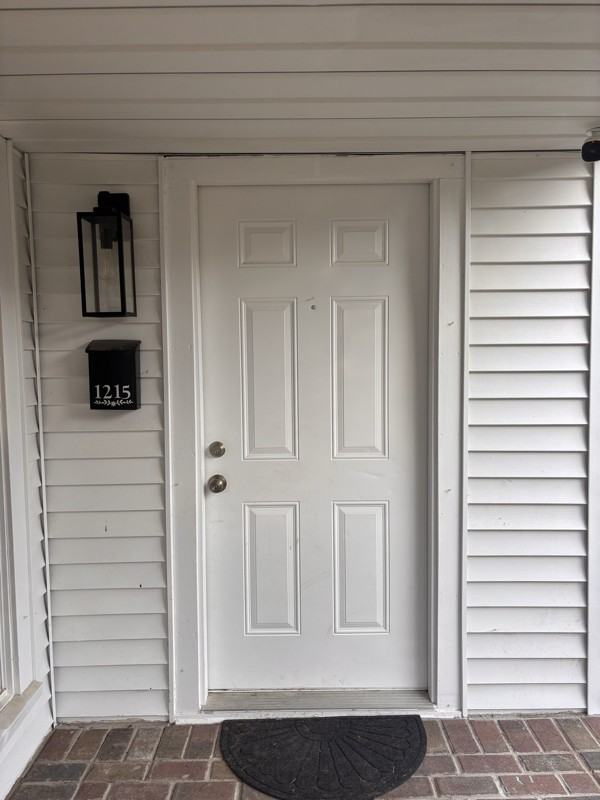 1215 Middleton St - Photo 4 of 20