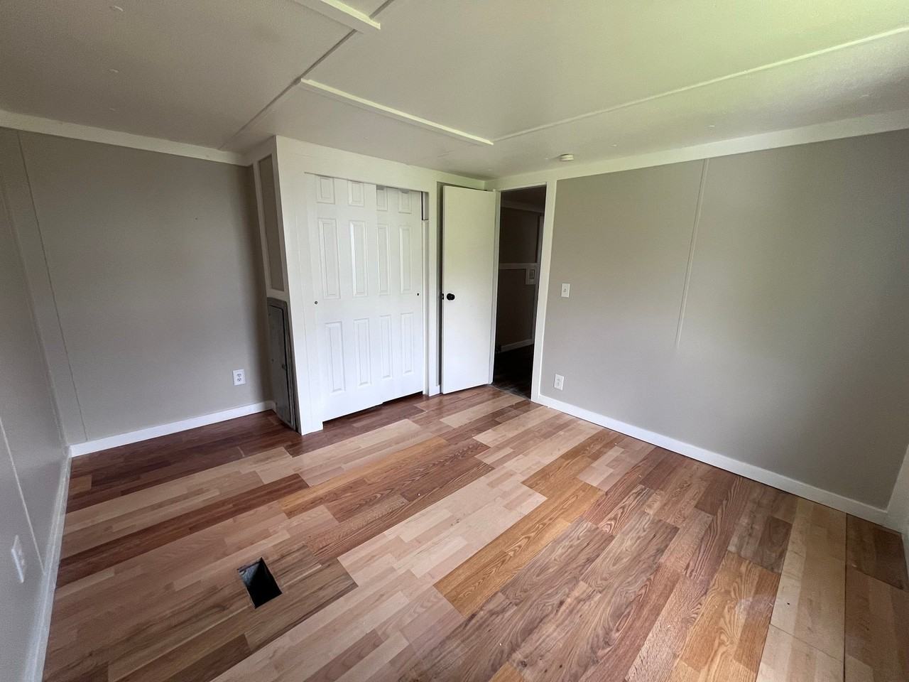 2409 Swope Rd #13 - Photo 4 of 12
