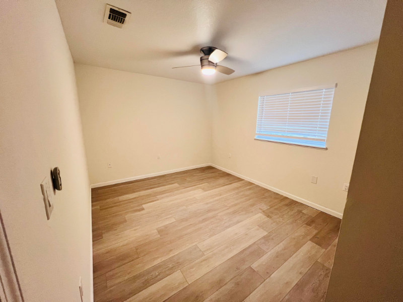 5800 Virginia Ave - Photo 6 of 10