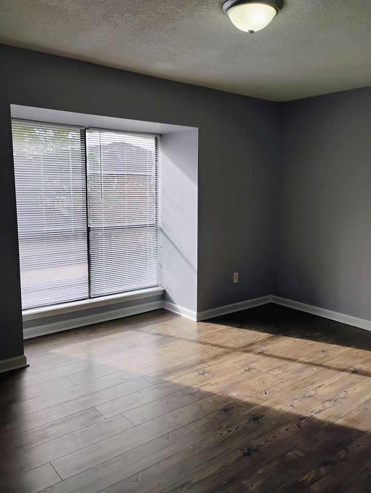 1707 Port Dr #D - Photo 2 of 10