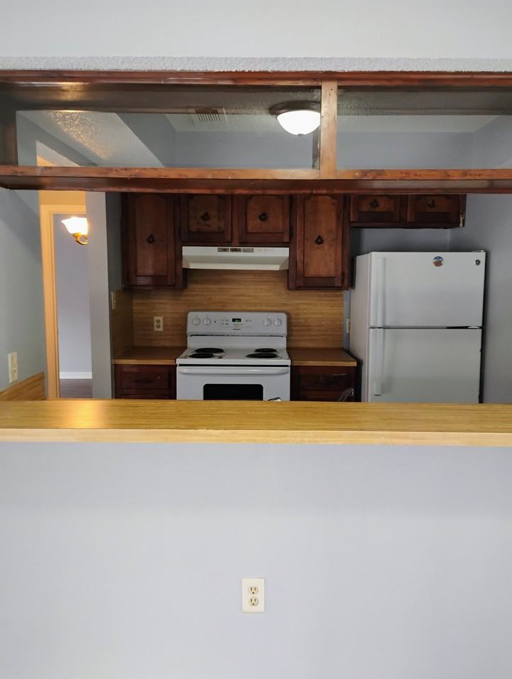 1707 Port Dr #D - Photo 3 of 10