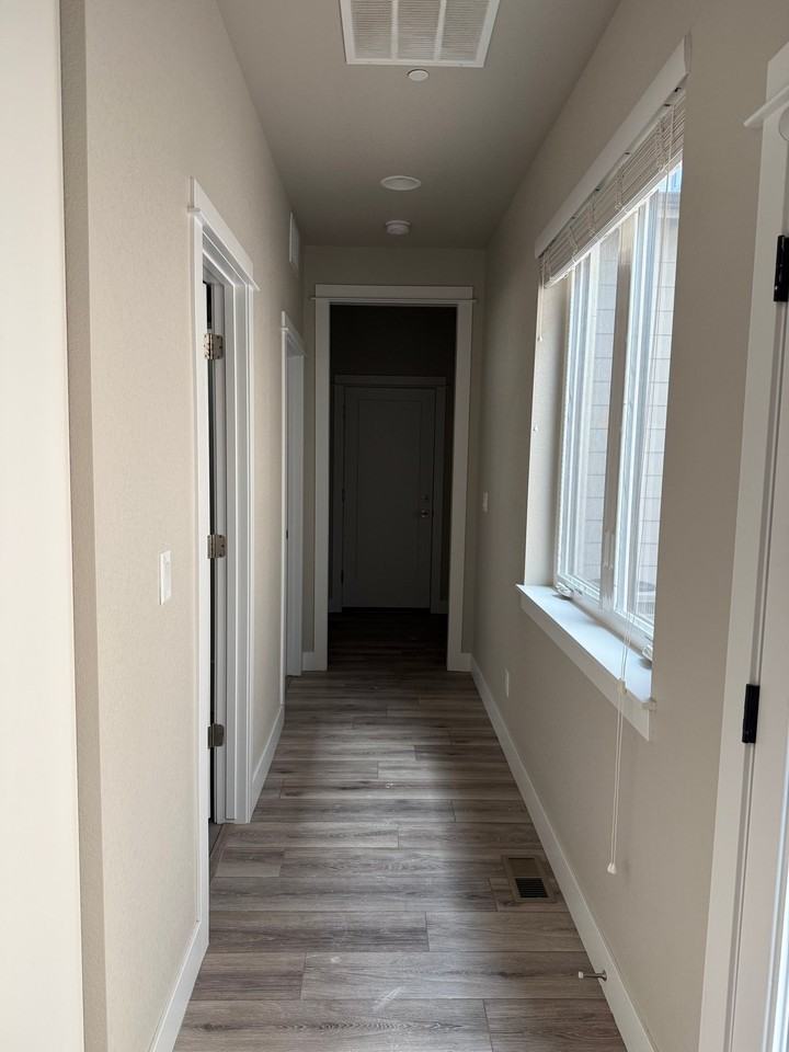 837 Cherokee Dr - Photo 4 of 14