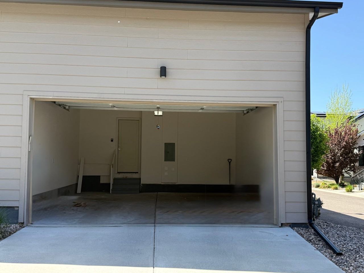 837 Cherokee Dr - Photo 6 of 14