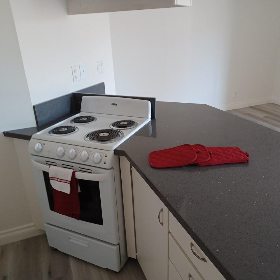 4901 Heil Ave #JR1 - Photo 7 of 28