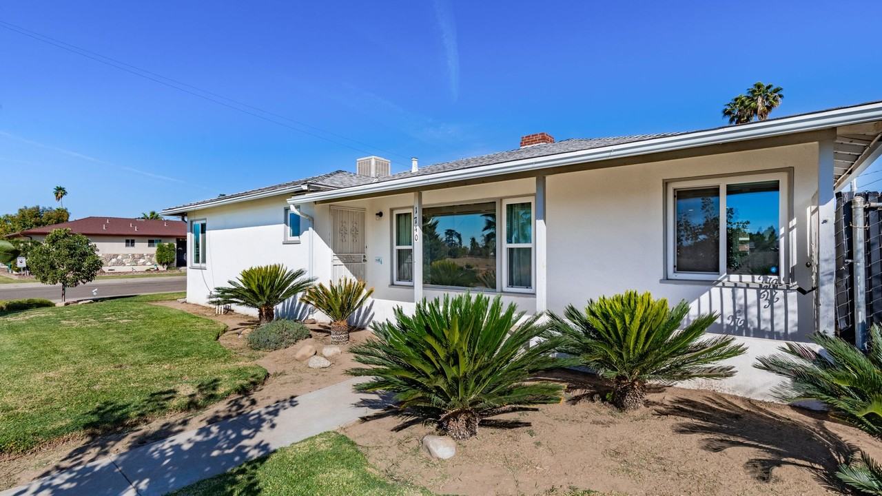 1740 Cherry Ave - Photo 6 of 35