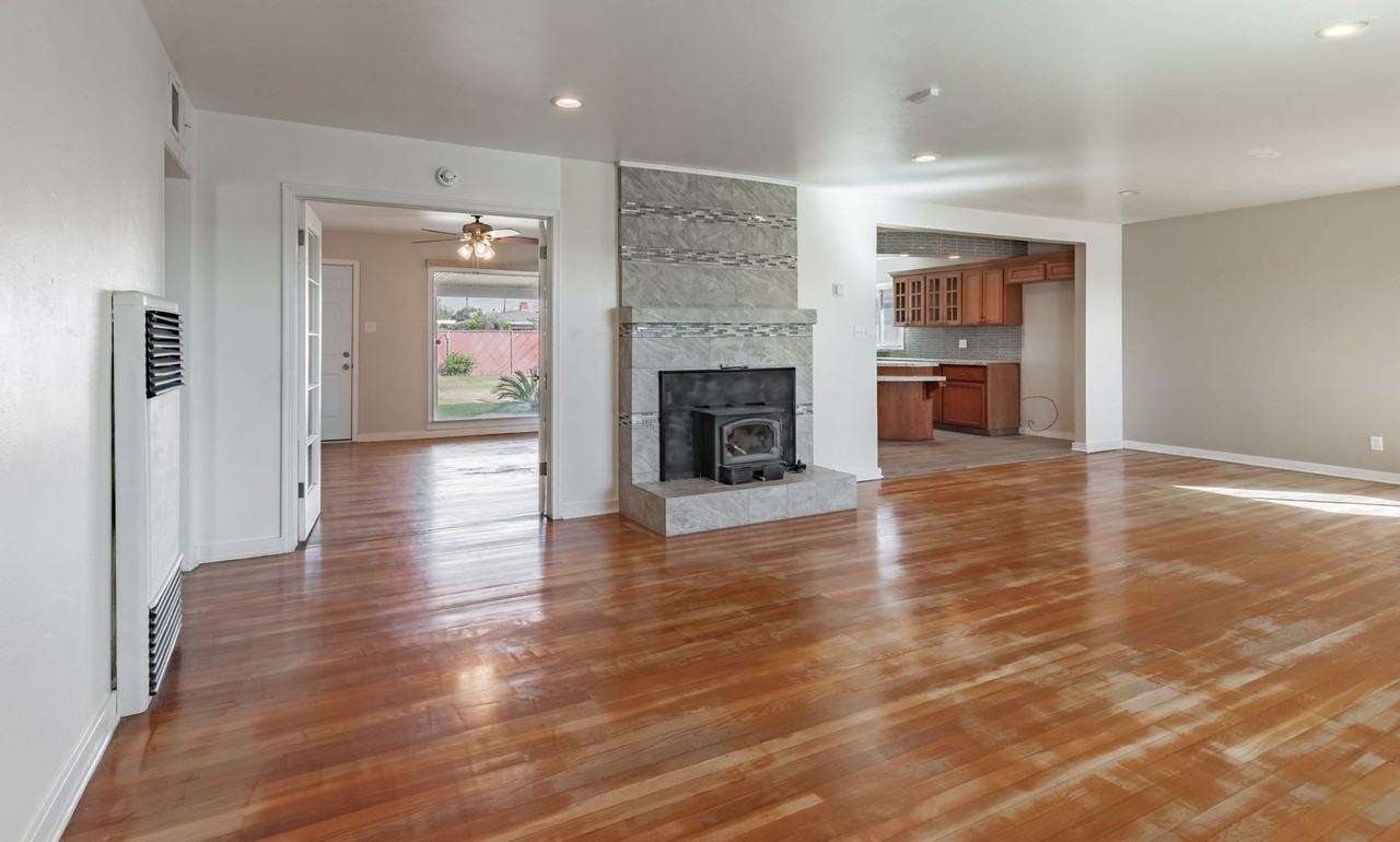 1740 Cherry Ave - Photo 7 of 35