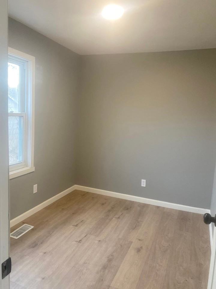 2198 Utley Rd - Photo 2 of 8