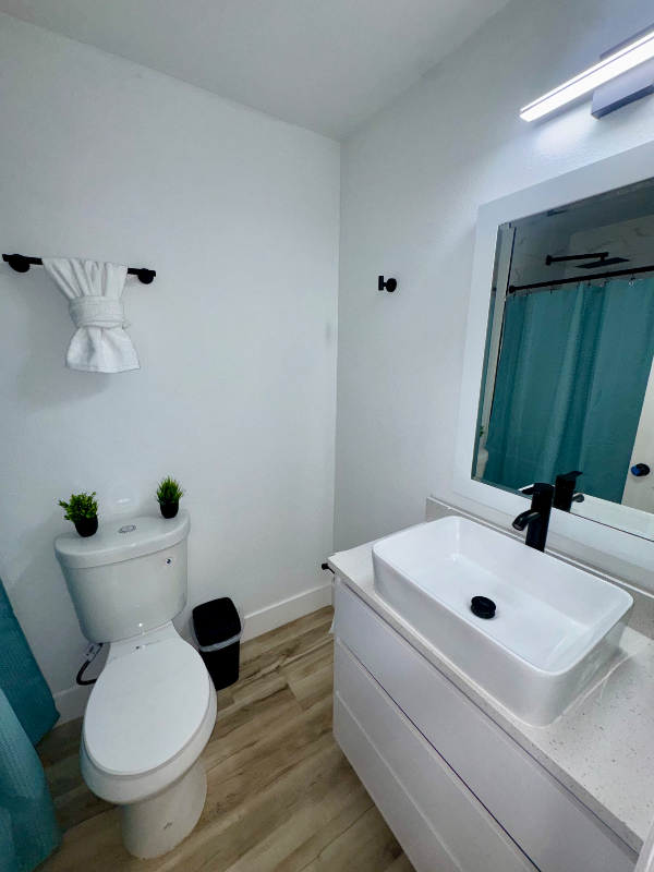 1001 S Dollins Ave #1 - Photo 3 of 6