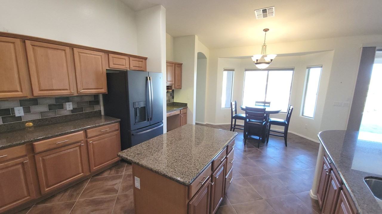 34105 N 44th Pl - Photo 4 of 47