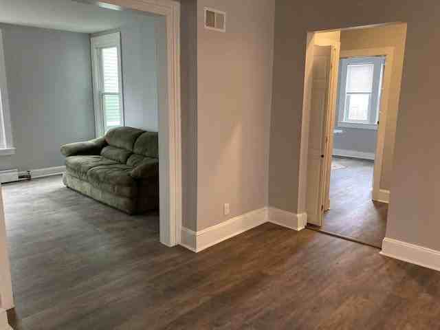 62 N Doughty Ave #1 - Photo 4 of 7