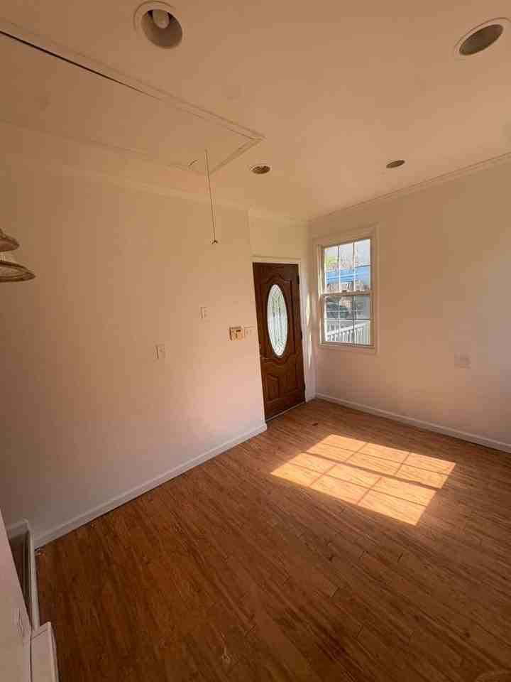 8 Delano Grv - Photo 5 of 10