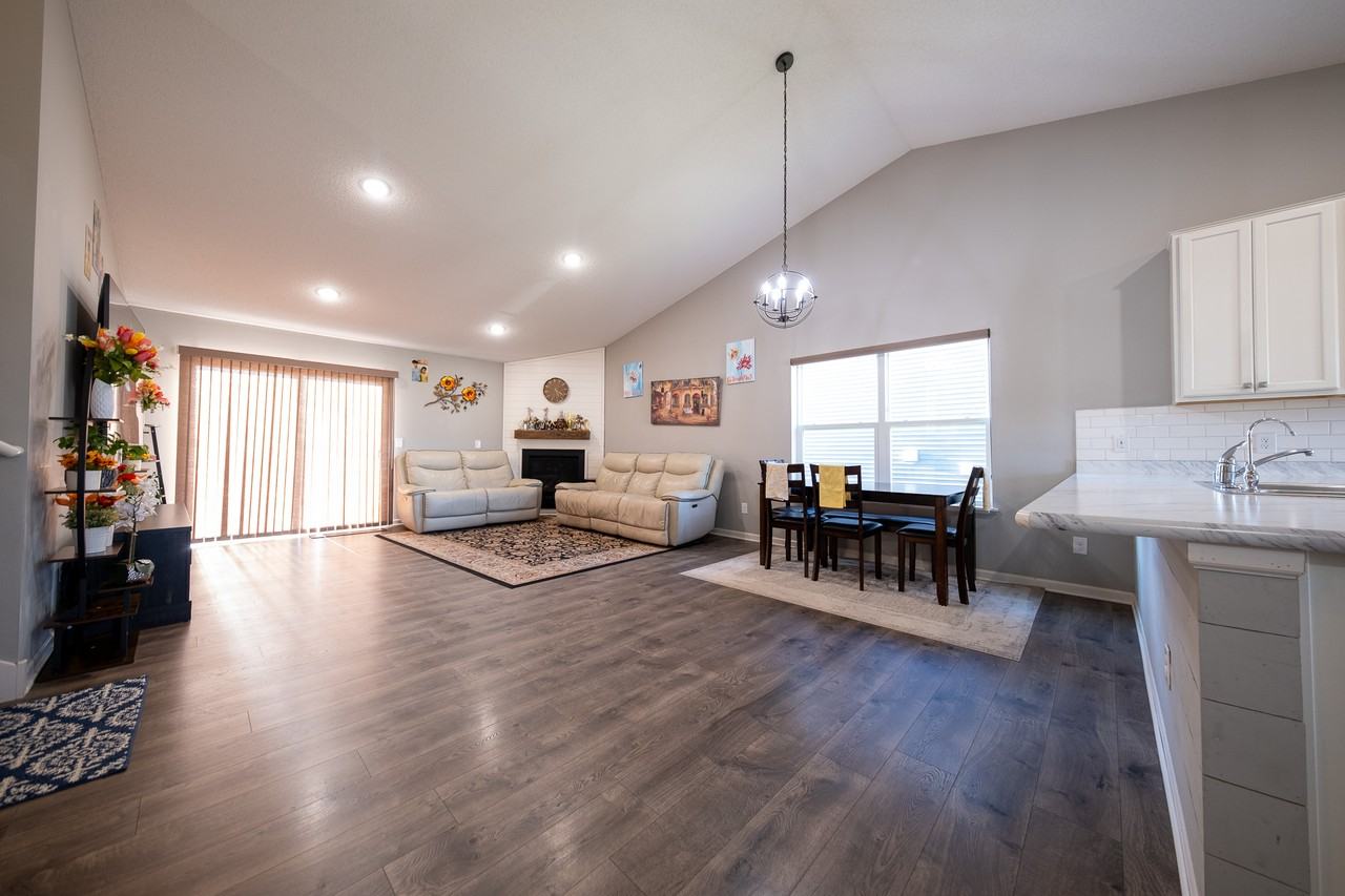 15233 Emory Ave #1 - Photo 4 of 26