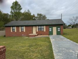 featured image of 14 Flint Dr