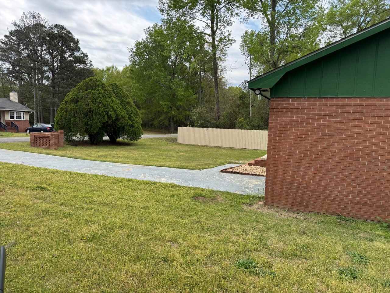 14 Flint Dr - Photo 2 of 22