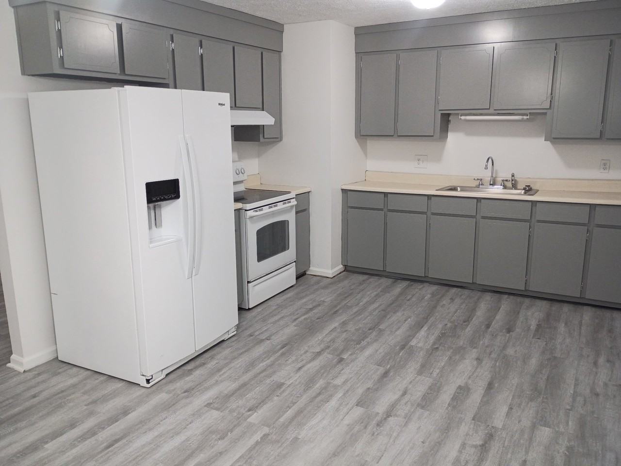 14 Flint Dr - Photo 4 of 22