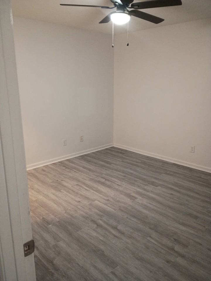 14 Flint Dr - Photo 5 of 22