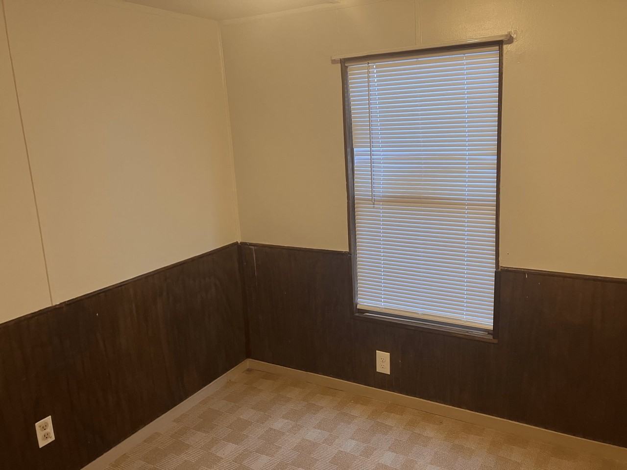 5223 Statler Ave - Photo 5 of 13